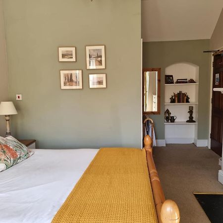 The Three Horseshoes East Worldham Alton  Extérieur photo