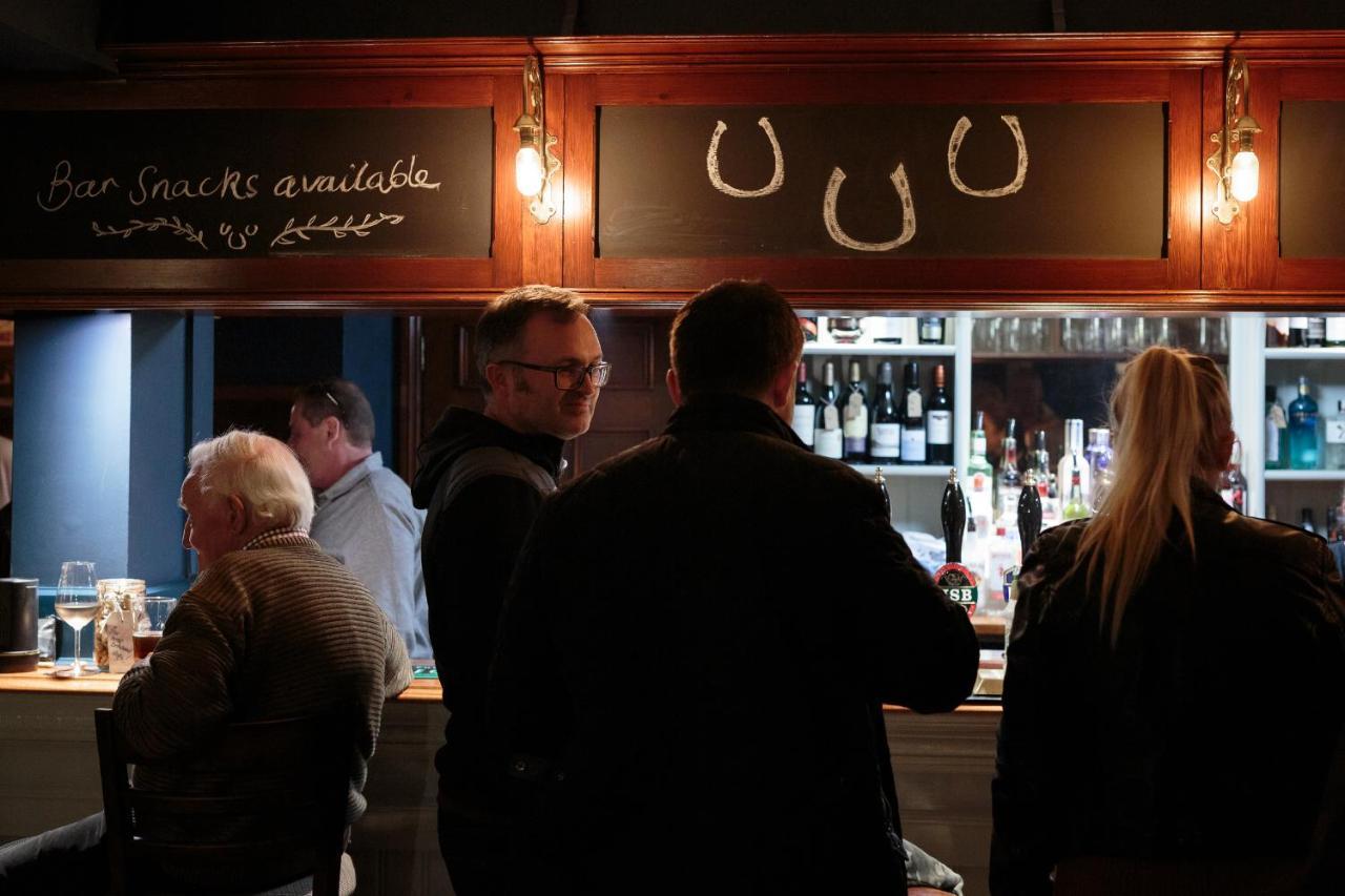 The Three Horseshoes East Worldham Alton  Extérieur photo