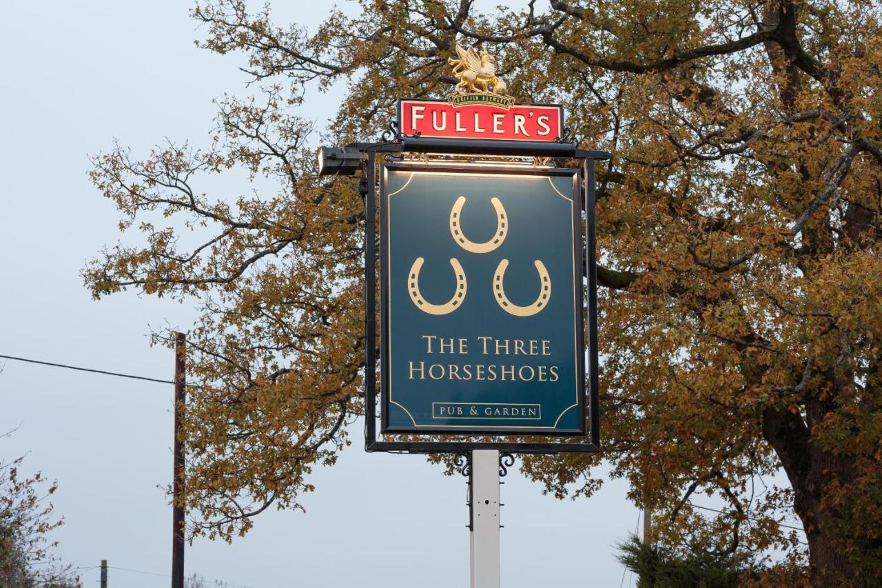The Three Horseshoes East Worldham Alton  Extérieur photo