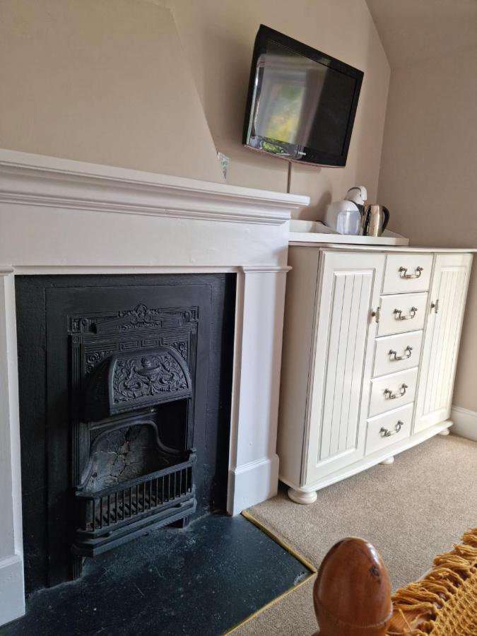 The Three Horseshoes East Worldham Alton  Extérieur photo